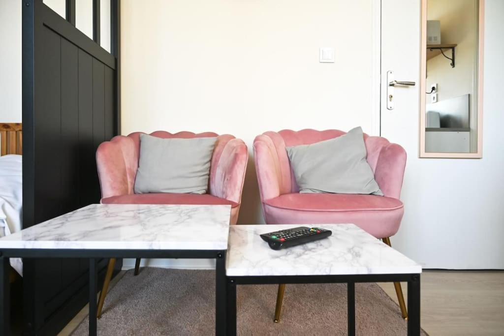 Bistrot 10 Apartment Nazelles-Negron Bagian luar foto
